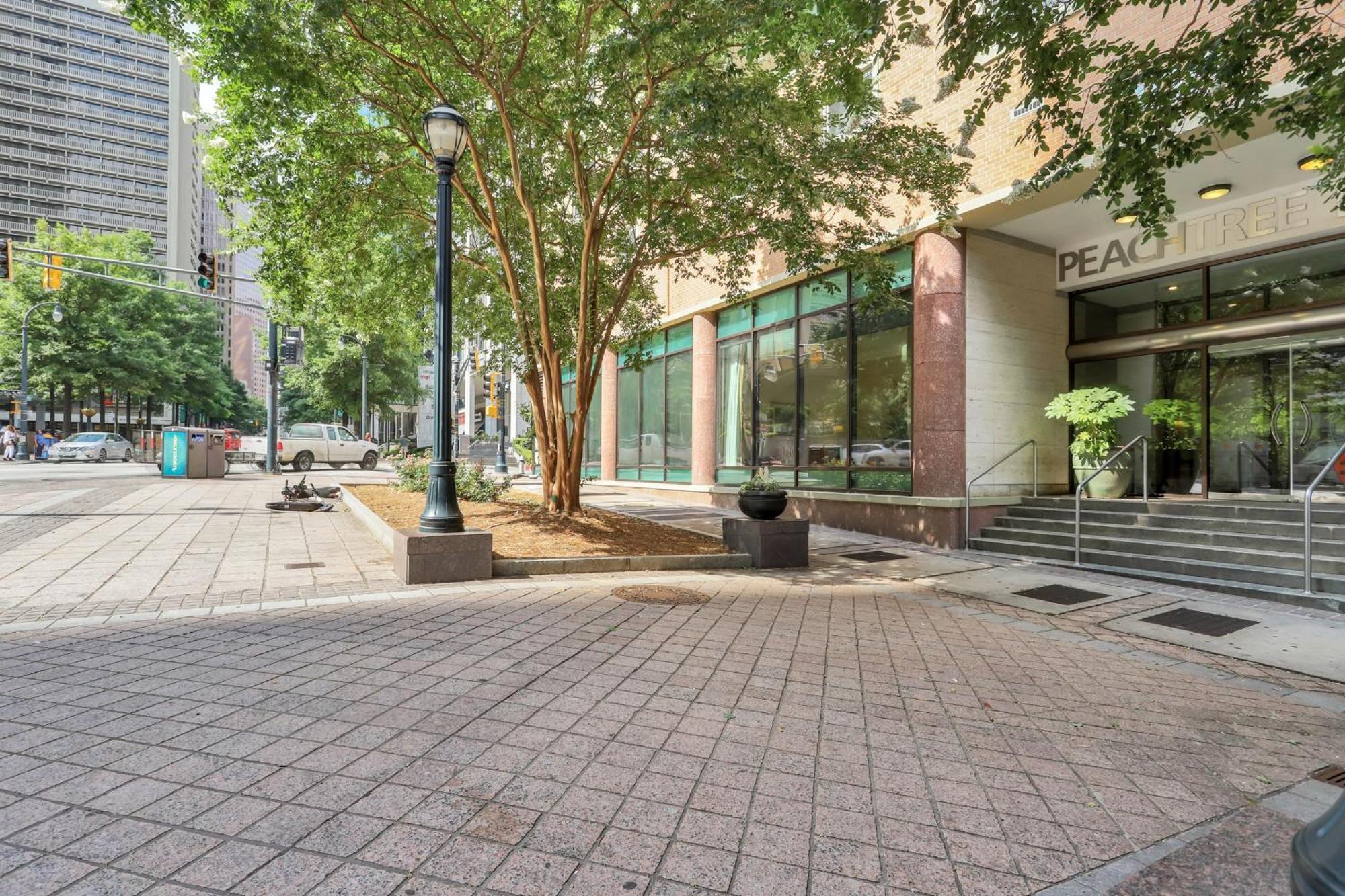1 Bedroom Downtown Condo Amazing Location*Self Check-In** 亚特兰大 外观 照片